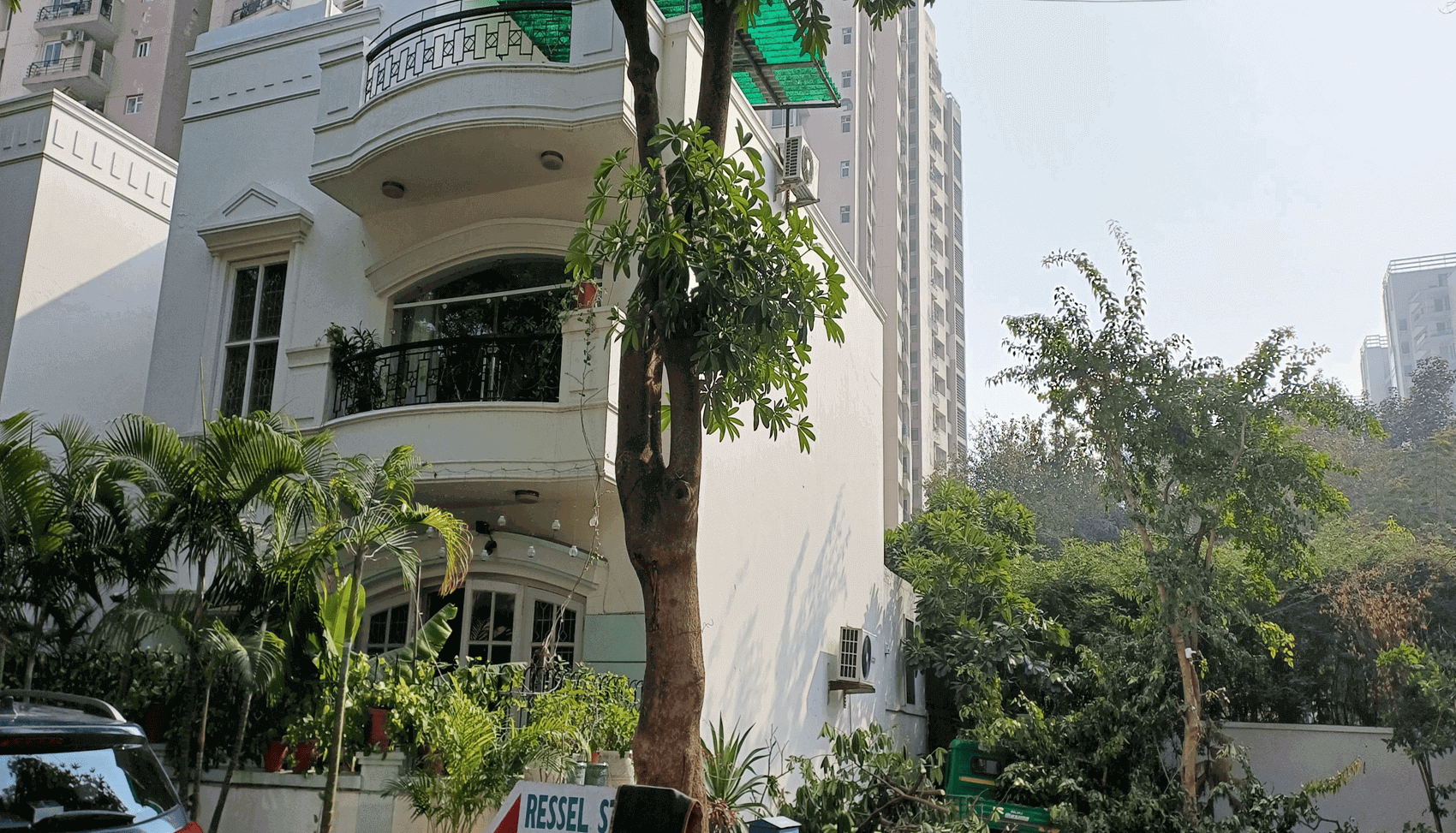 4BHK Ultra Luxury Builder Floors in Sector 49 Gurgaon